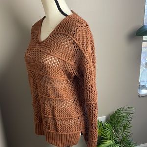 Universal Thread  Open Knit Bronze Brown  Pull-Over Sweater Top Size  M